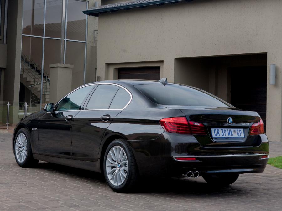  BMW 520i Sedan Luxury Line 2013 года  (ZA) (фото 20 из 20)